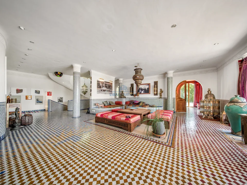 Einzigartige Villa mit exklusivem Wohnambiente & viel Raum zum Leben