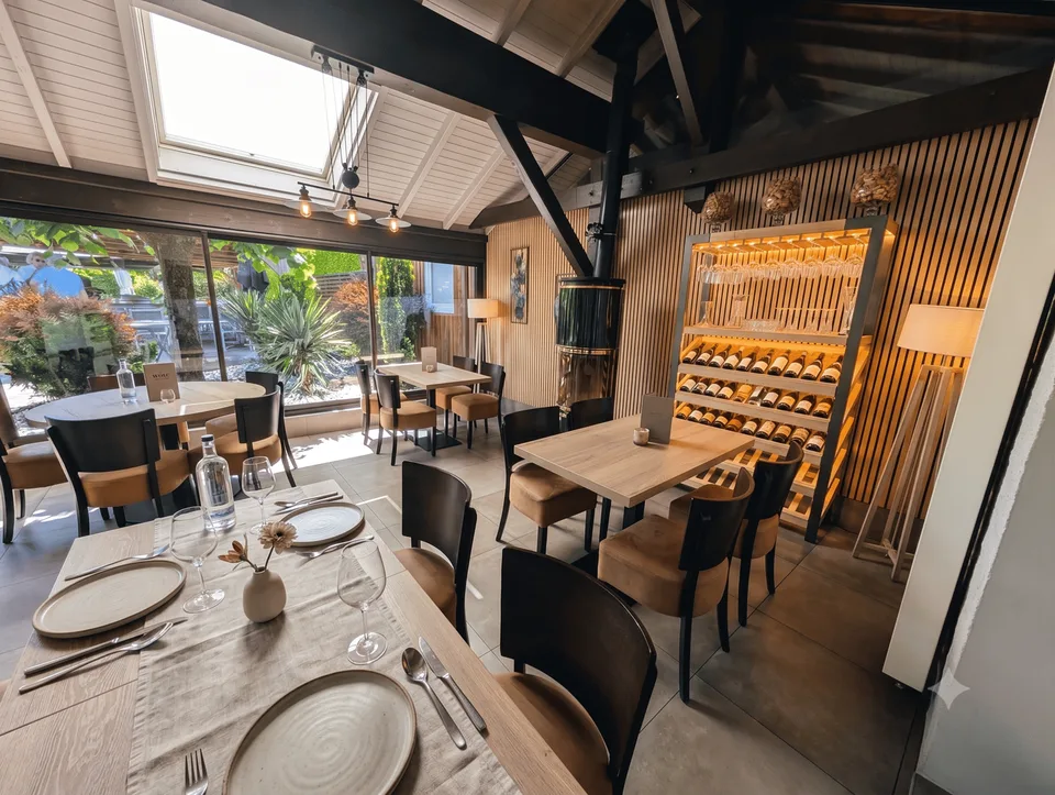 Restaurant Bar Catering -- Guinguette setting by the lake -- 350 m² -- Greater Annecy (74)