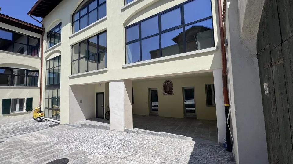 Appartement élégant de 2,5 pièces au centre de Mendrisio