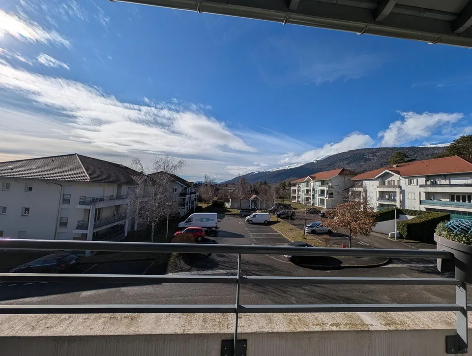 Appartement T3 à vendre loué (bail nu) - Gex