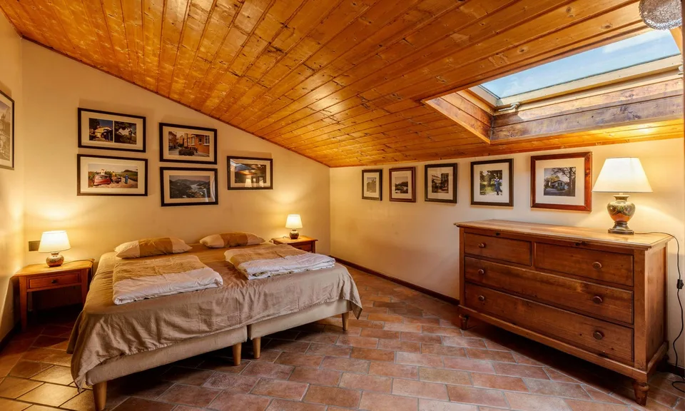 NUCLEAR HOUSE WITH 4 APARTMENTS IN BARBENGO