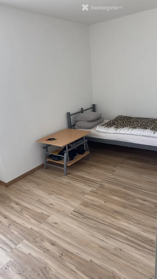 Frei Zimmer zur Untervermietung
