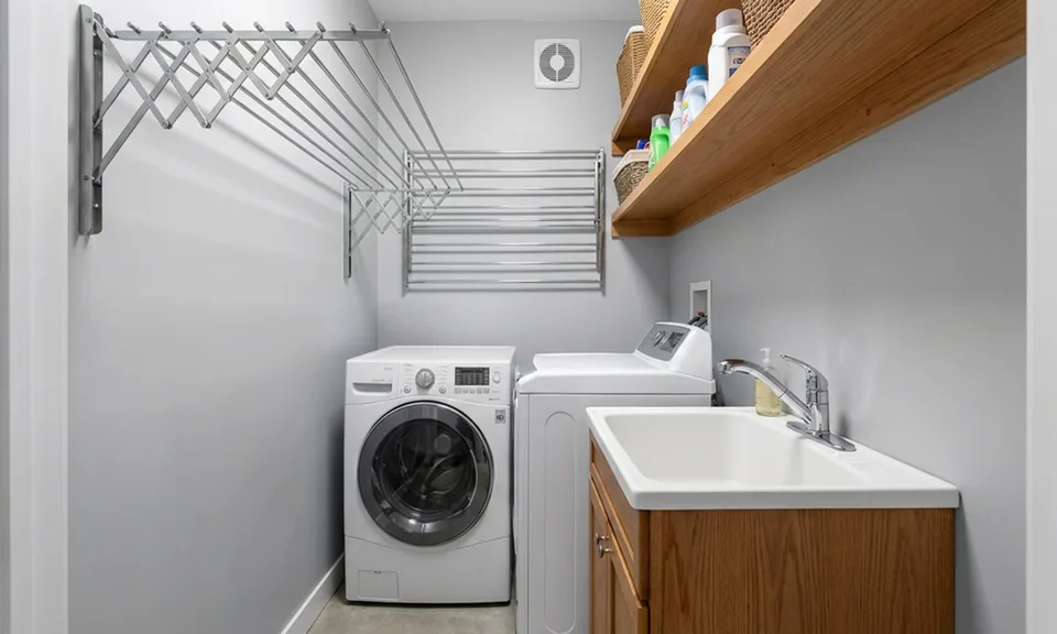 Moderne 4.5-Zimmer-Dachwohnung mit 2 Terrassen in Ligornetto