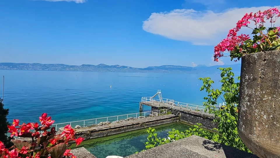 Une adresse confidentielle face au Léman...