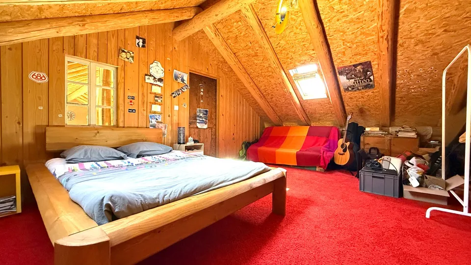 Maison de 303 m² sur 1300 m² à Mijoux