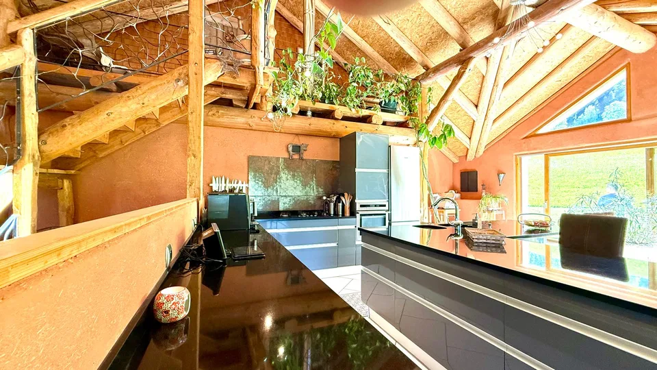 Maison de 303 m² sur 1300 m² à Mijoux