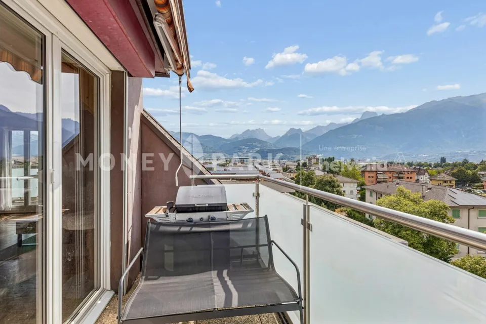 Duplex in the center of Monthey