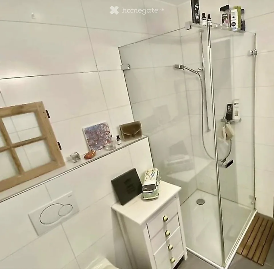 Murten, room for rent