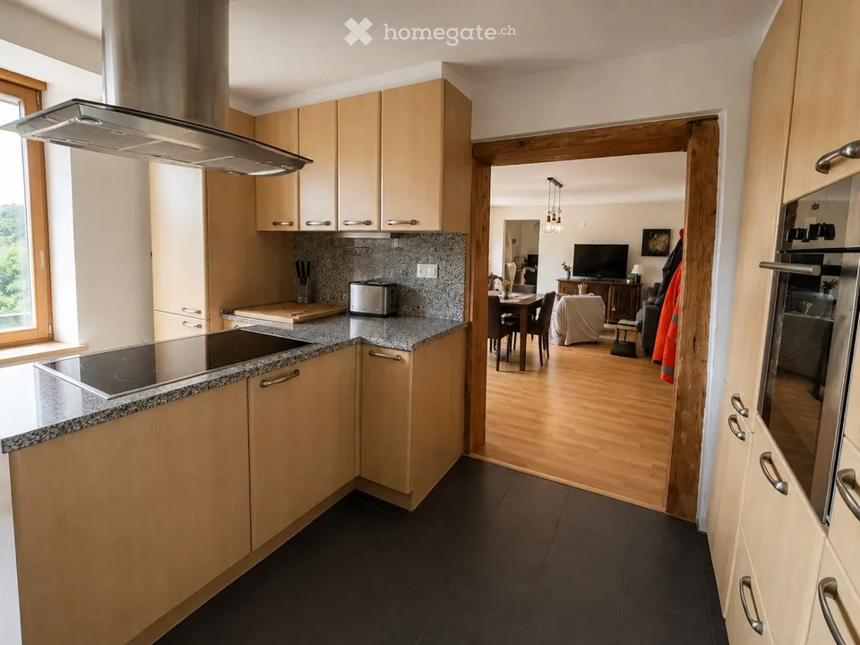 Grande chambre meublée en colocation  120 m² CHF 790.-