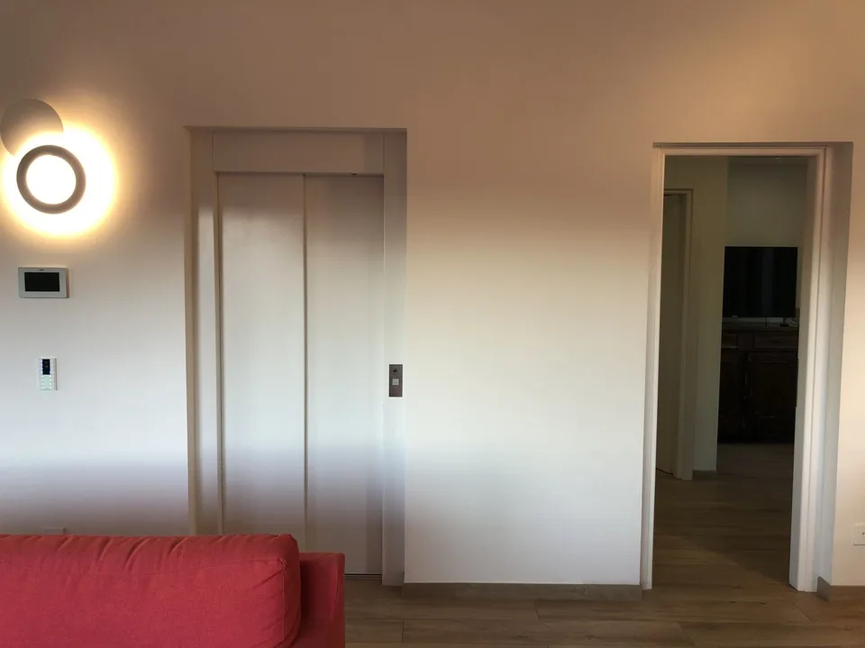 SPETTACOLARE CASA 5.5 WITH BREATHTAKING LAKE VIEW