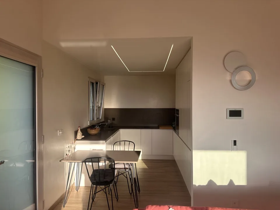 SPETTACOLARE CASA 5.5 WITH BREATHTAKING LAKE VIEW