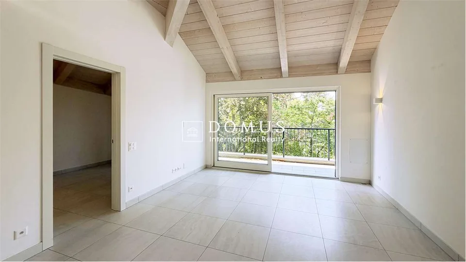 Elegantes 2.5-Zimmer-Wohnung mit Galerie in Montagnola