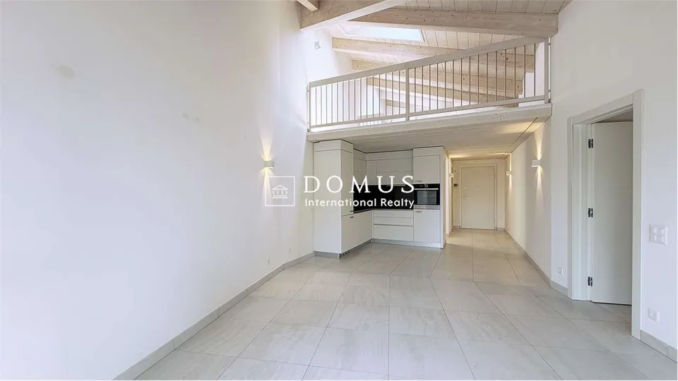 Elegantes 2.5-Zimmer-Wohnung mit Galerie in Montagnola