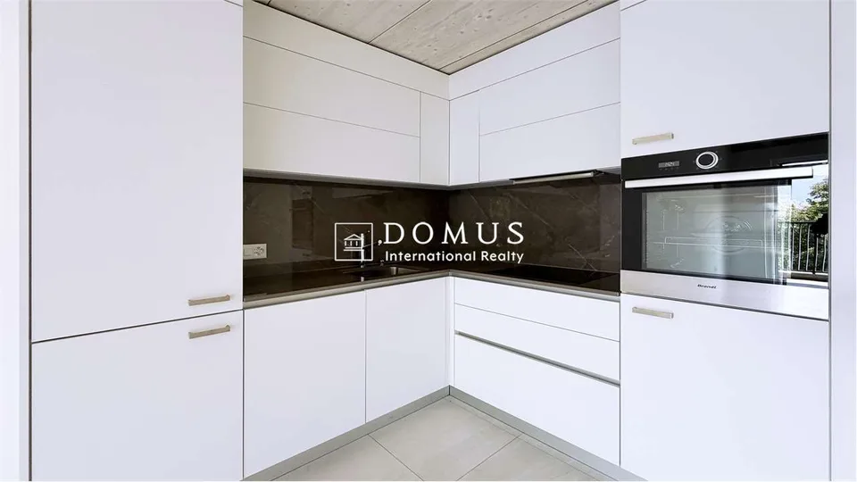 Elegantes 2.5-Zimmer-Wohnung mit Galerie in Montagnola