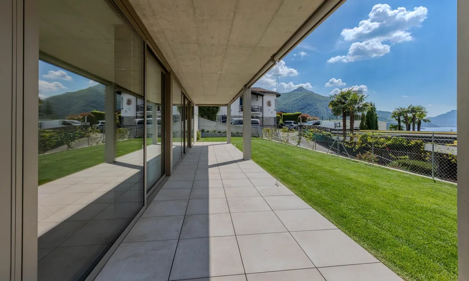 SPLENDIDO 2.5 LOCALI CON GIARDINO E VISTA LAGO A BISSONE