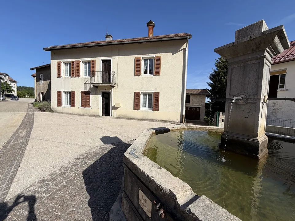 Maison de village de caractère aux Bouchoux