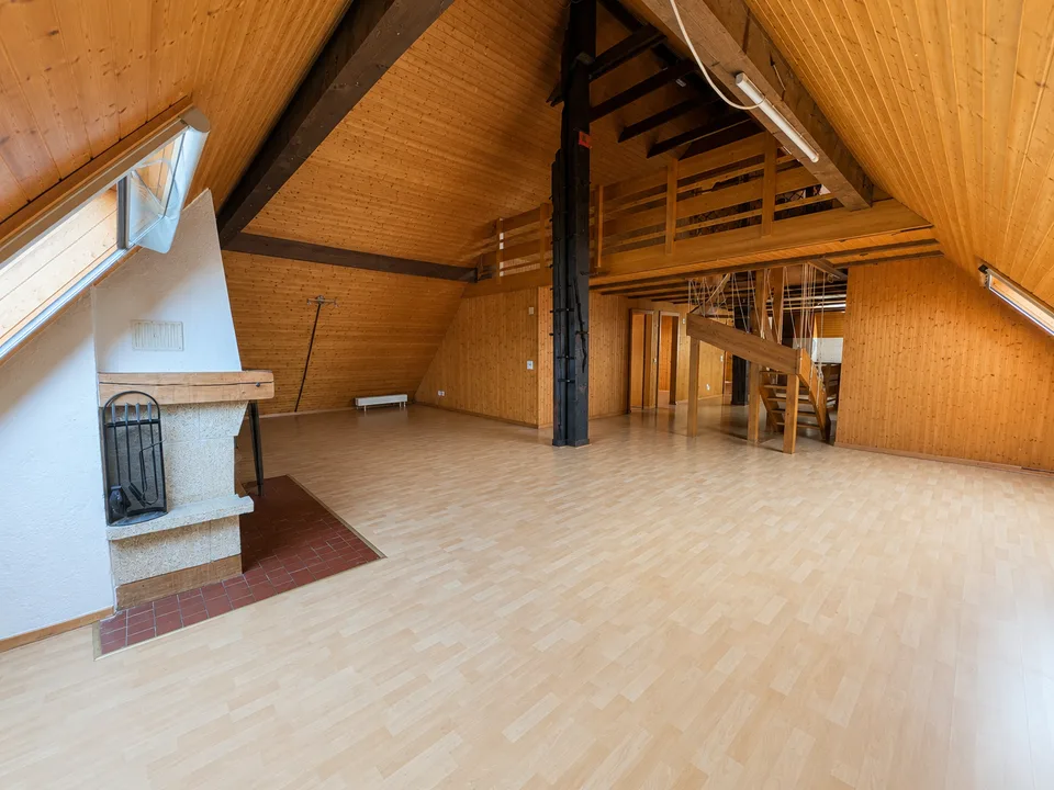 Community pool, private garden seats and attractive rental potential