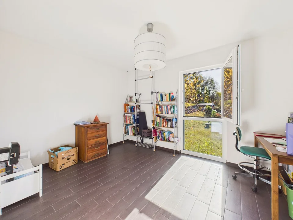 Affascinante villa a Blenio - design moderno e spazi generosi in un contesto pittoresco