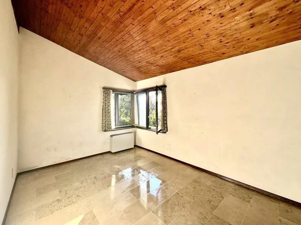 MAISON SPACIEUSE 4,5 PIÈCES AVEC VUE IMPRENABLE SUR LE LAC À AROGNO