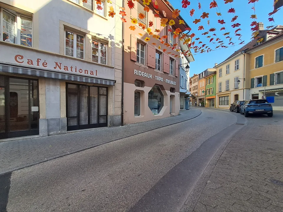 CENTRALE 18, Commercial property in the city center