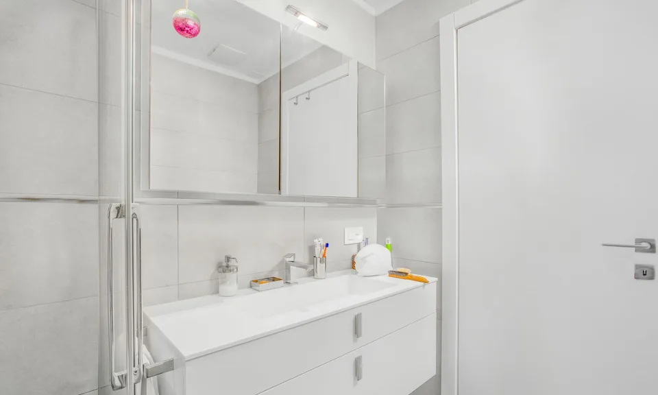 STUNNING AND MODERN 2.5-ROOM APARTMENT WITH OPEN VIEW IN MASSAGNO