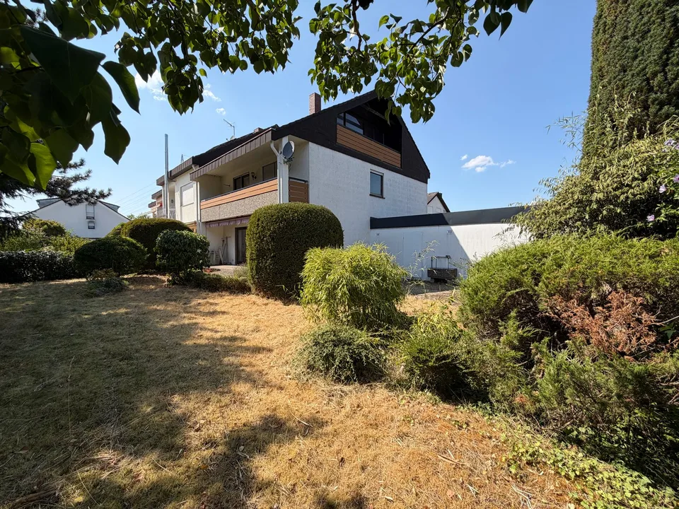 Haltingen: Erweiterbares Familiyhome mit grossem Garten und Garage zum Modernisieren