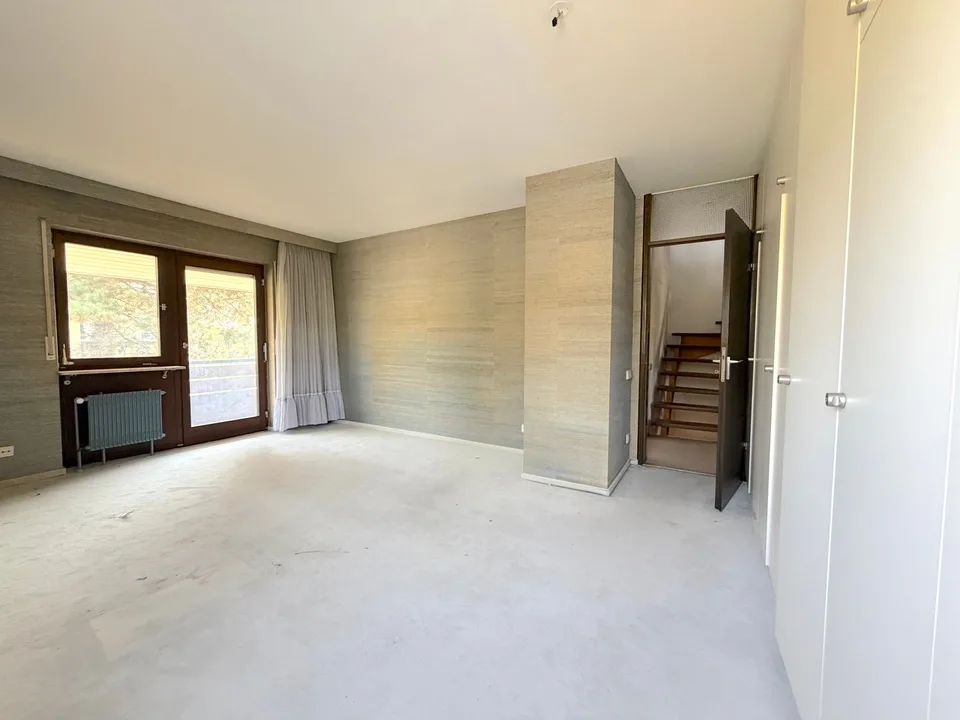 Haltingen: Erweiterbares Familiyhome mit grossem Garten und Garage zum Modernisieren