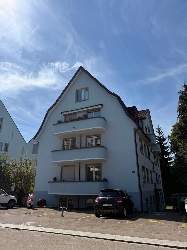 Aussenparkplatz zu vermieten