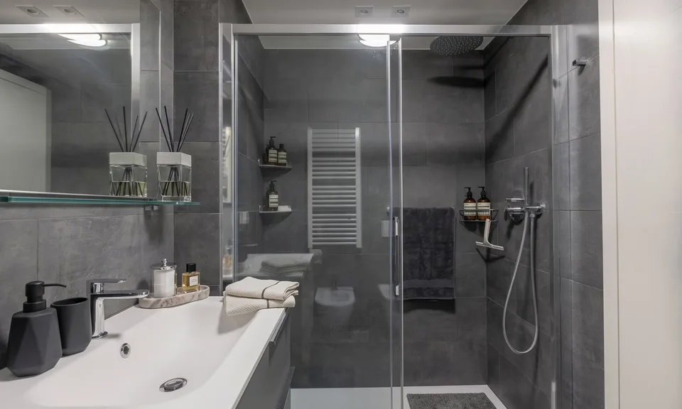 BRIGHT 3.5-ROOM APARTMENT WITH TERRACE AND LAKE VIEW IN MASSAGNO