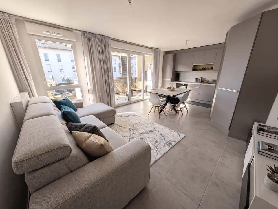 Cessy (01) : T3 del 2024, 71 m² con Terrazza & Garage