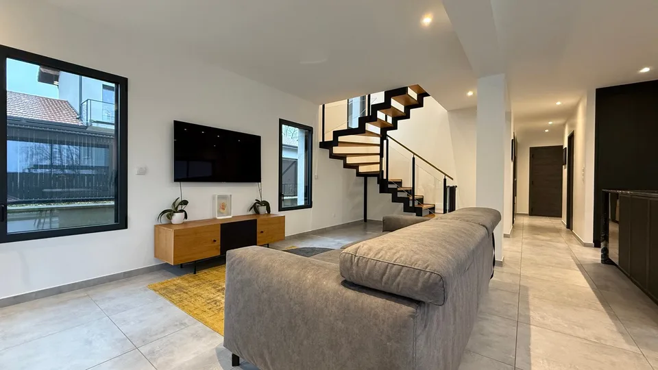 Casa familiare recente di 137,5 m², 4 camere da letto