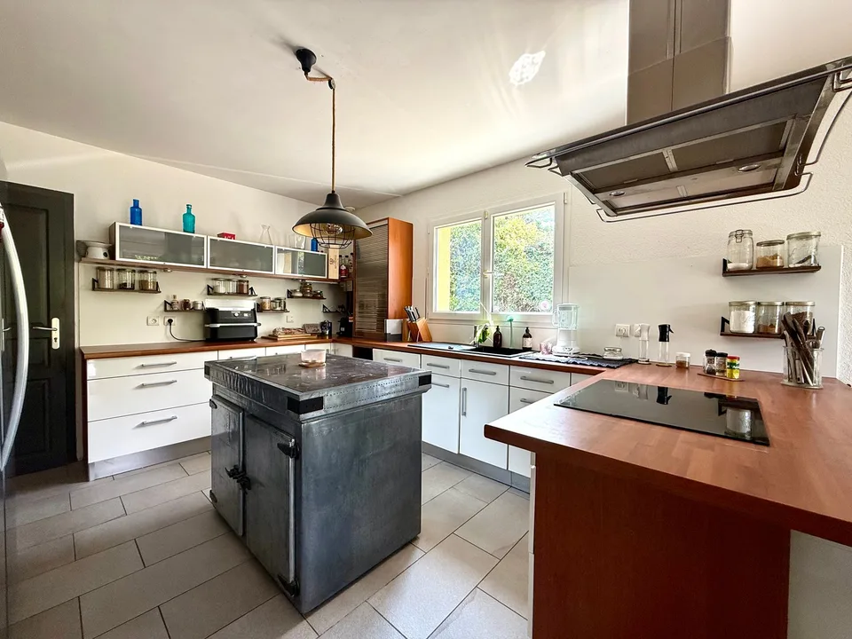Magnifica casa individuale di 185,84 m² su un terreno pianeggiante di 853 m² a Valleiry