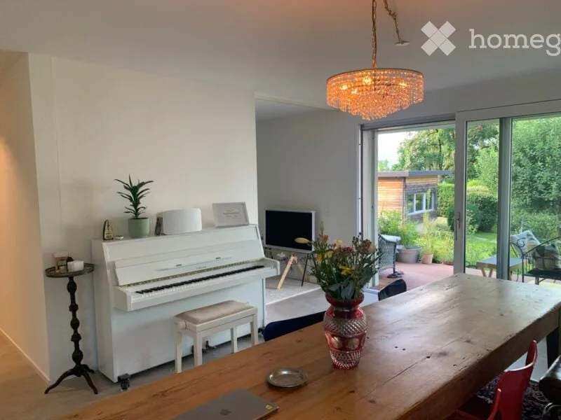 Very beautiful 4-room garden apartment in Zürich-Höngg