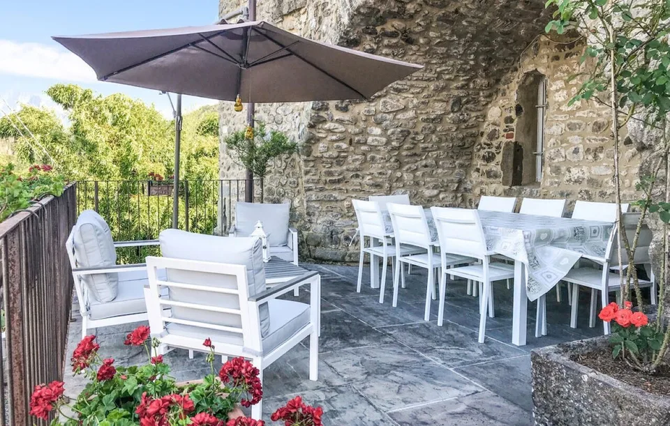 STRUCTURE D'ACCUEIL B&B DANS UN IMMEUBLE DE CHARME EN TOSCANE