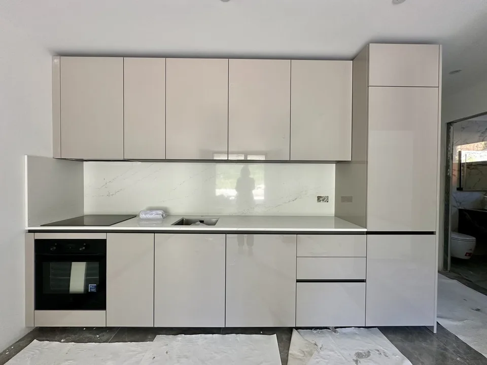 NEW 2.5-ROOM APARTMENT WITH LARGE TERRACE IN LUMINO