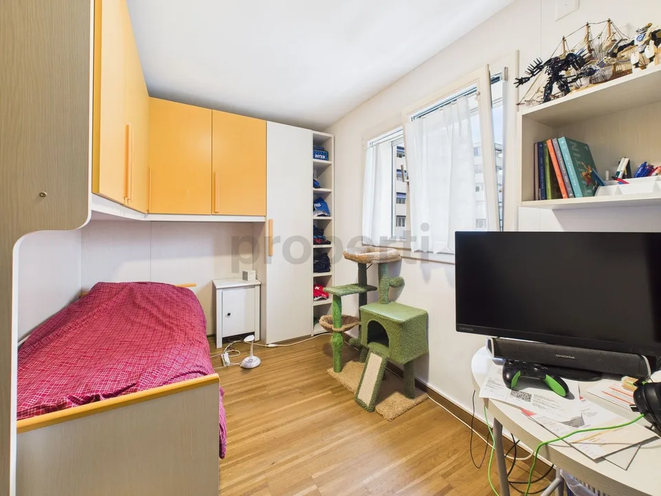 Elegante Appartamento nel Cuore di Lugano: Comfort e Stile in Posizione Privilegiata