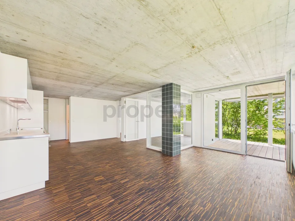 Moderne 3.5-Zimmer-Wohnung mit Lift und Parkplatz, Therwil