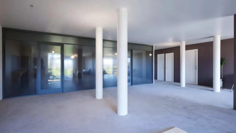 In Vendita: Locale Commerciale di 173,7 m² - Saint-Genis-Pouilly