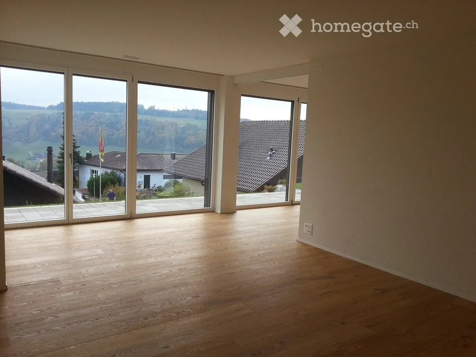Wunderschöne 4.5-Zimmer-Wohnung mit Gartensitzplatz in Boll
