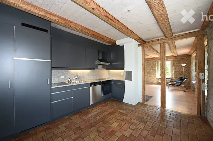 Gemütliche 3.5-Zimmer-Wohnung mit Balkon in Oetwil am See
