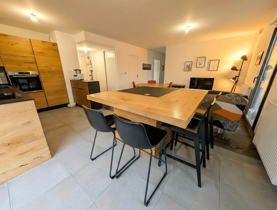 NOUVEAUTÉ   T3 + bureau avec jardin privatif   Divonne-les-Bains