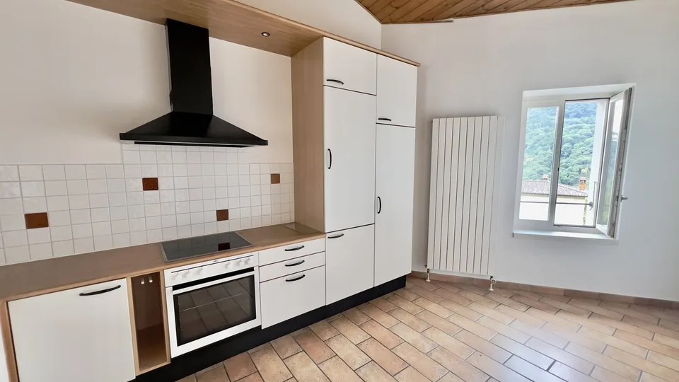 AFFARE - Duplex confortable 3.5 pièces au cœur de Purasca