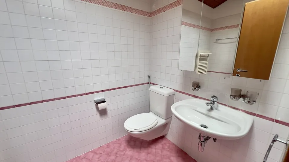 AFFARE - Duplex confortable 3.5 pièces au cœur de Purasca