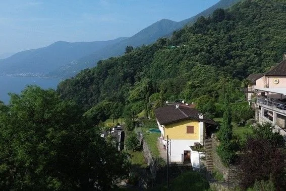Einfamilienhaus mit Seeblick