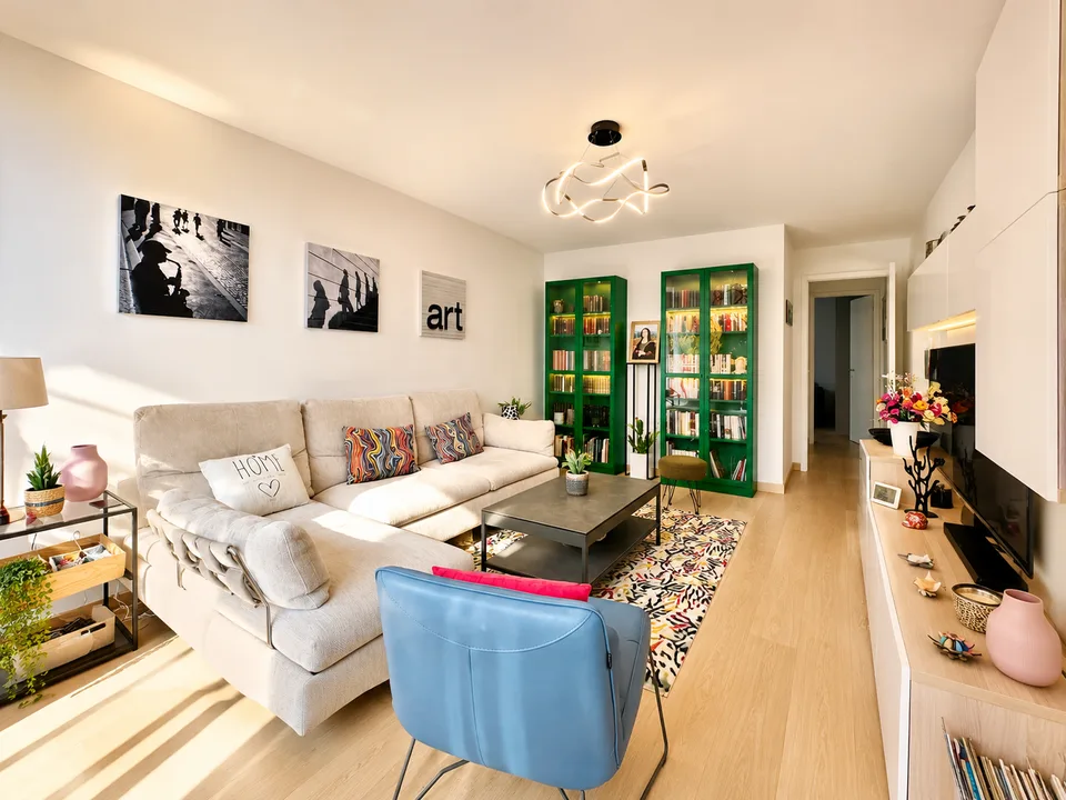 Appartement entièrement rénové de 80 m²   Triangle d'Or d'Annecy