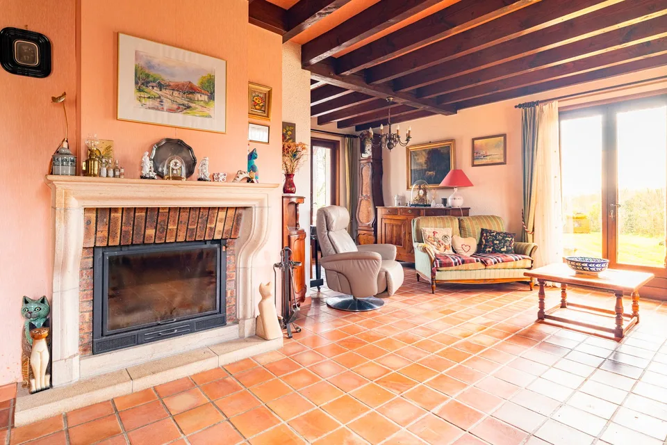 NOUVEAUTÉ   EXCLUSIVITÉ   GRANDE MAISON AUX PORTES DE BOURG EN BRESSE