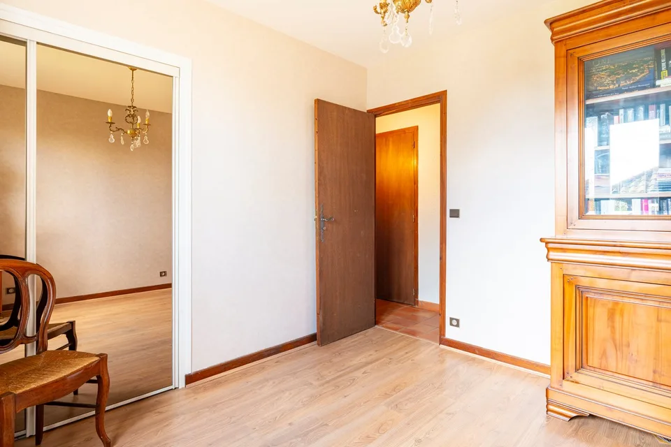 NOUVEAUTÉ   EXCLUSIVITÉ   GRANDE MAISON AUX PORTES DE BOURG EN BRESSE