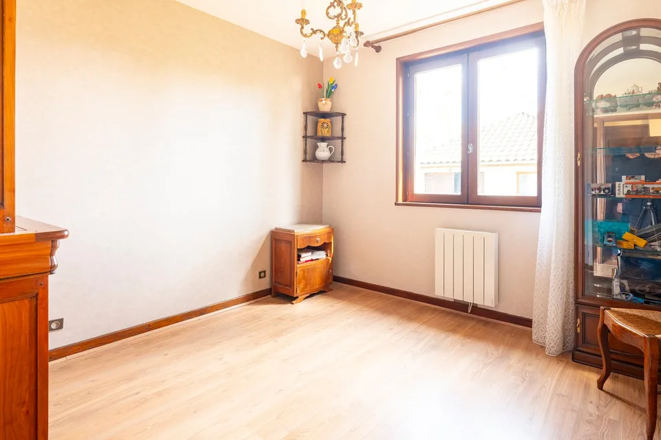 NOUVEAUTÉ   EXCLUSIVITÉ   GRANDE MAISON AUX PORTES DE BOURG EN BRESSE