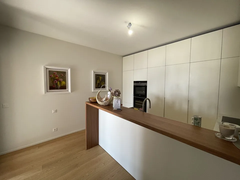 SPETTACOLARE DUPLEX 5.5 CON  MAGNIFICA VISTA LAGO