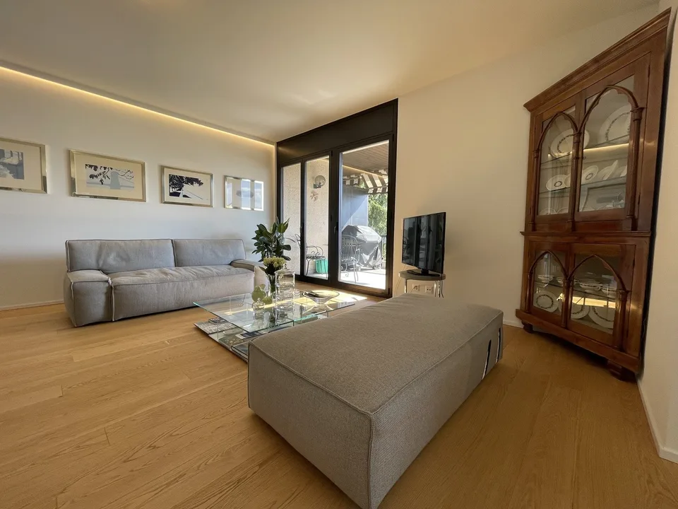 SPETTACOLARE DUPLEX 5.5 CON  MAGNIFICA VISTA LAGO